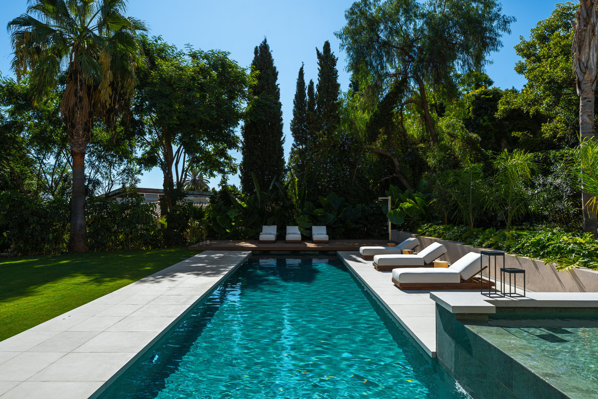 Huis te koop in Nueva Andalucía | 6 slaapkamers H5517217