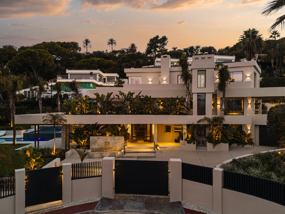 Huis te koop in Nueva Andalucía | 6 slaapkamers H5517217