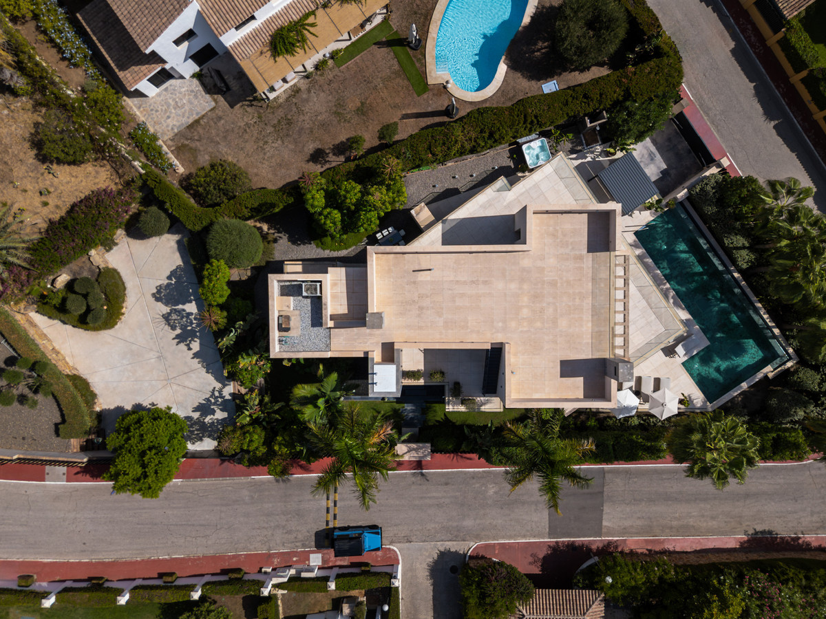 Huis te koop in Nueva Andalucía | 6 slaapkamers H5517232