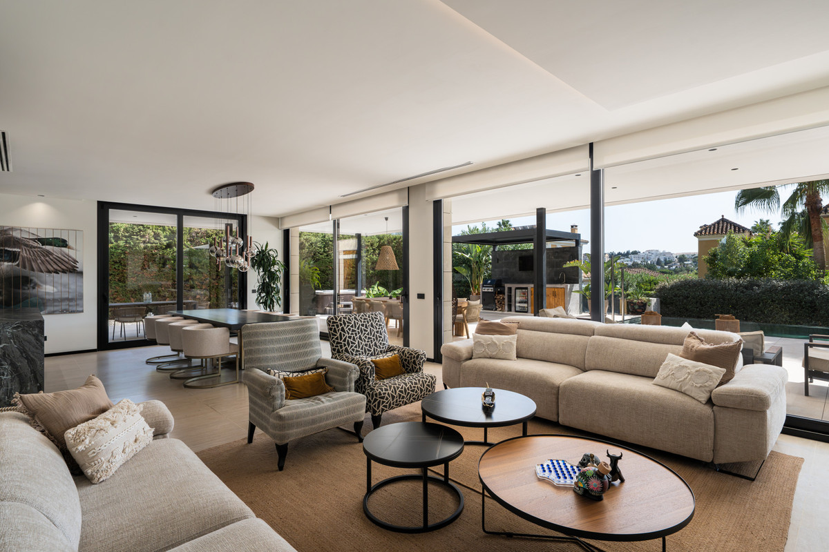 Huis te koop in Nueva Andalucía | 6 slaapkamers H5517232