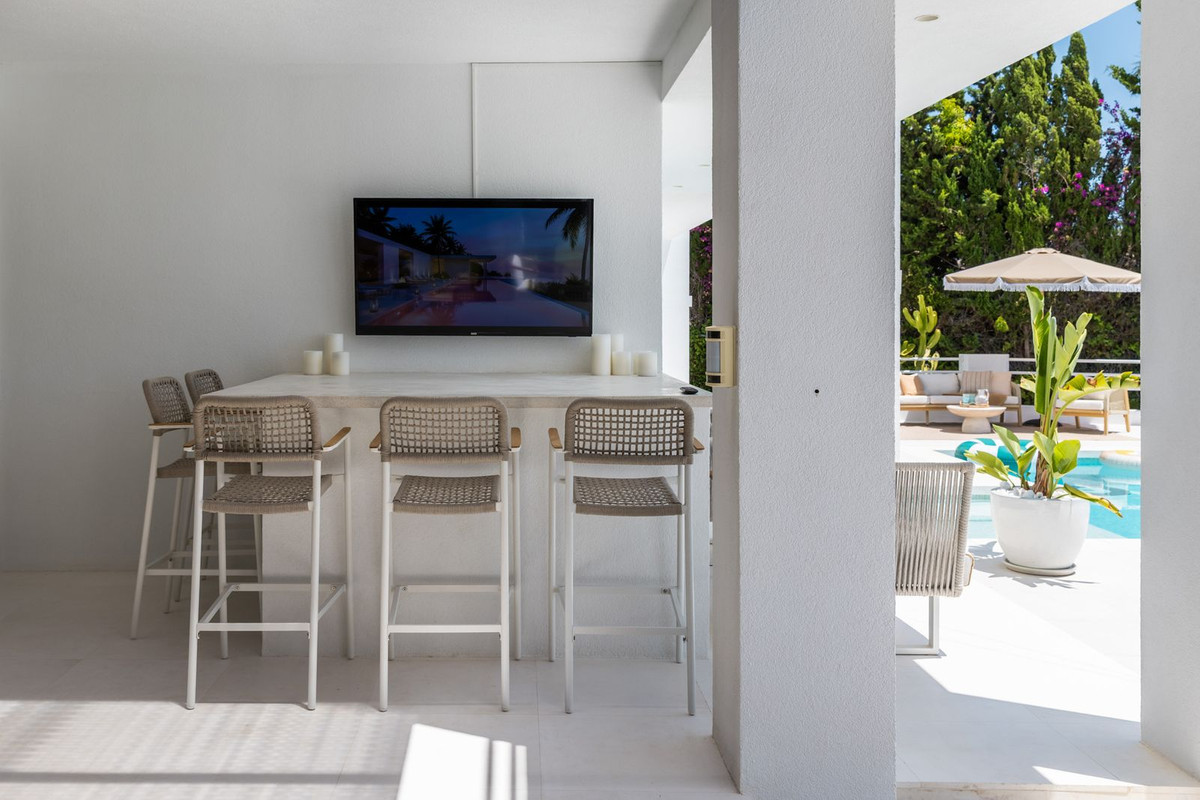 Huis te koop in Nueva Andalucía | 7 slaapkamers H5521171