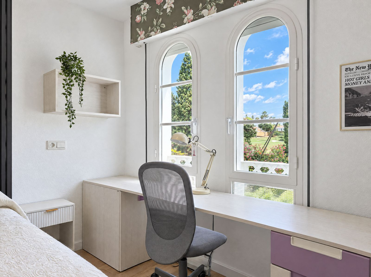 Huis te koop in Nueva Andalucía | 4 slaapkamers H5523250