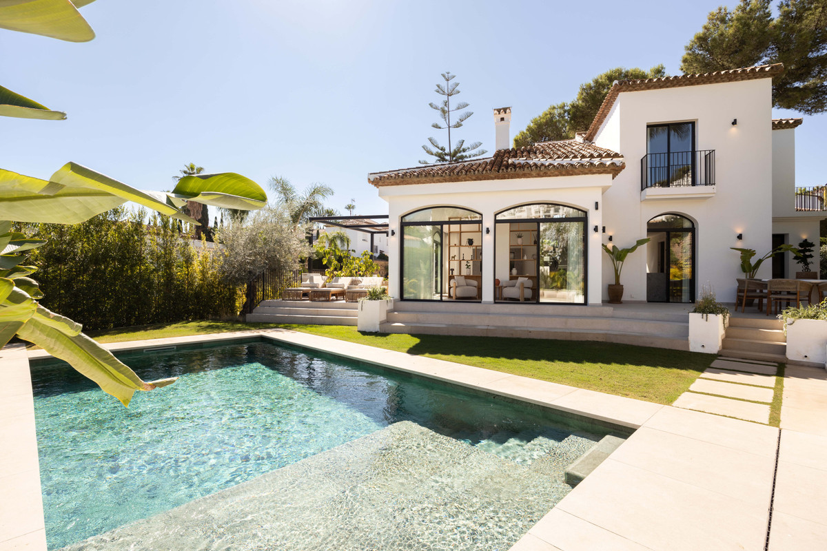 Huis te koop in Nueva Andalucía | 4 slaapkamers H5523700