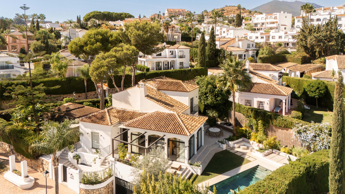 Huis te koop in Nueva Andalucía | 4 slaapkamers H5523700