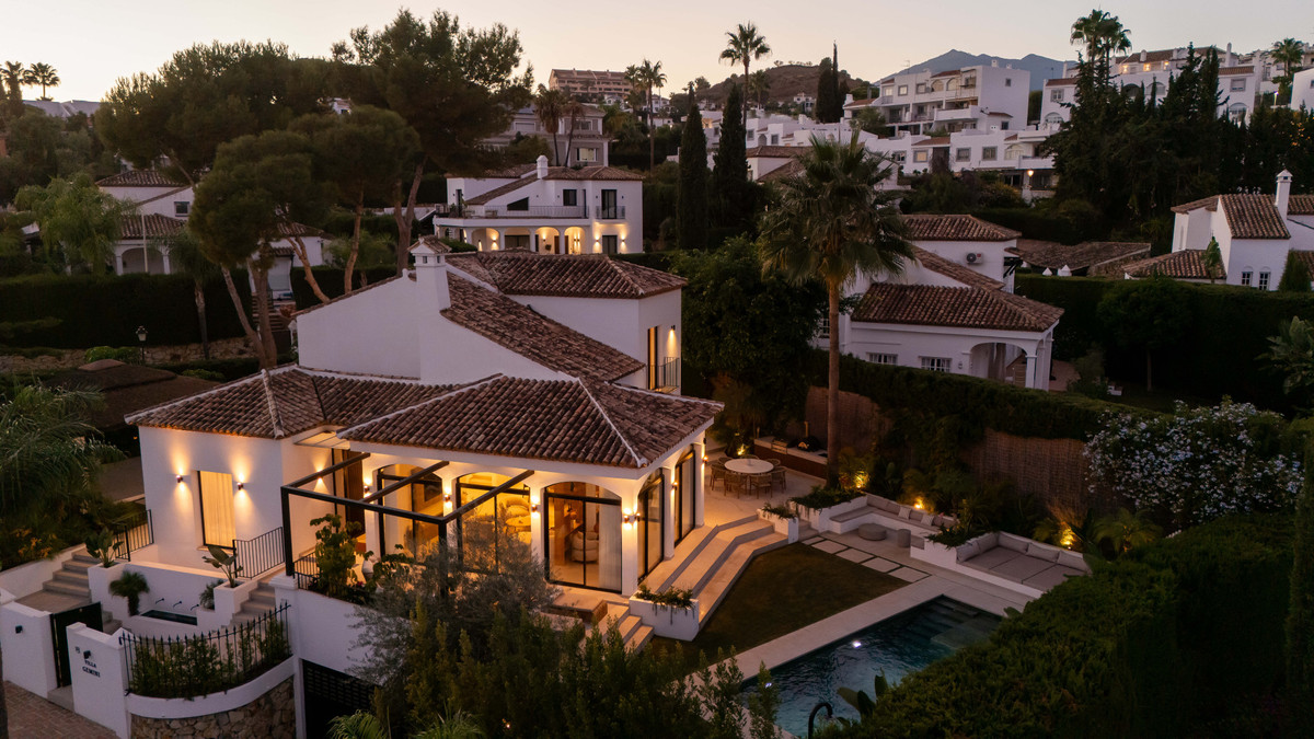 Huis te koop in Nueva Andalucía | 4 slaapkamers H5523700