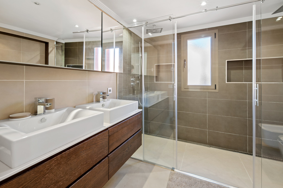 Huis te koop in Nueva Andalucía | 5 slaapkamers H5528125