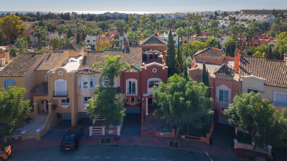 Huis te koop in Nueva Andalucía | 5 slaapkamers H5528125