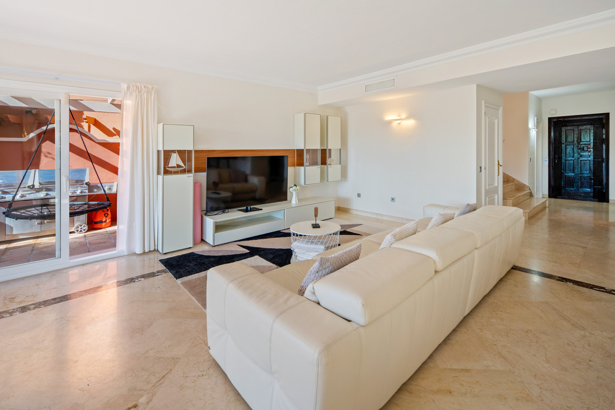Huis te koop in Nueva Andalucía | 5 slaapkamers H5528125