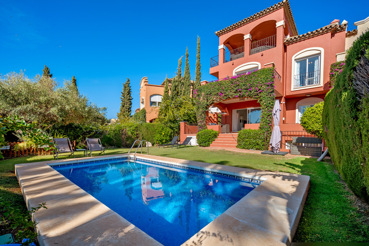 Huis te koop in Nueva Andalucía | 5 slaapkamers H5528125