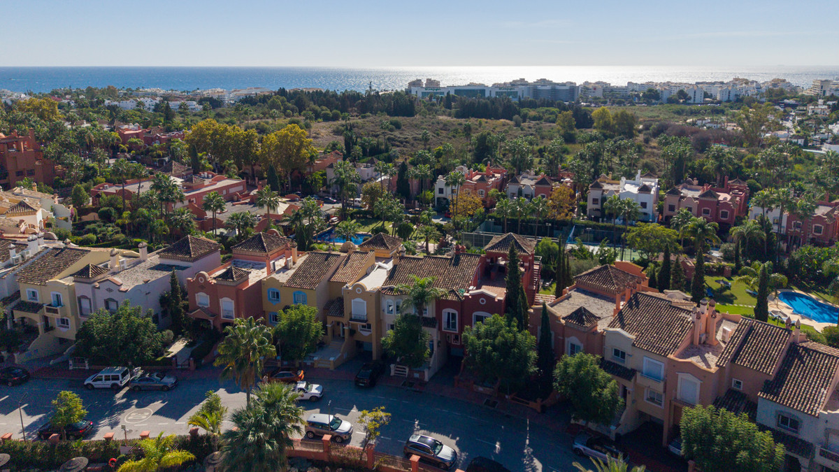 Huis te koop in Nueva Andalucía | 5 slaapkamers H5528125