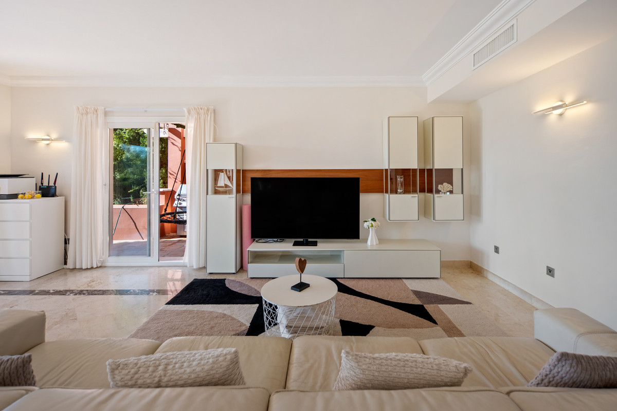 Huis te koop in Nueva Andalucía | 5 slaapkamers H5528125