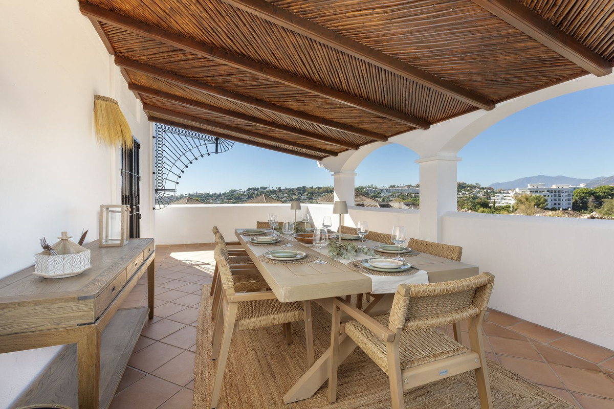 Huis te koop in Nueva Andalucía | 4 slaapkamers H5530219