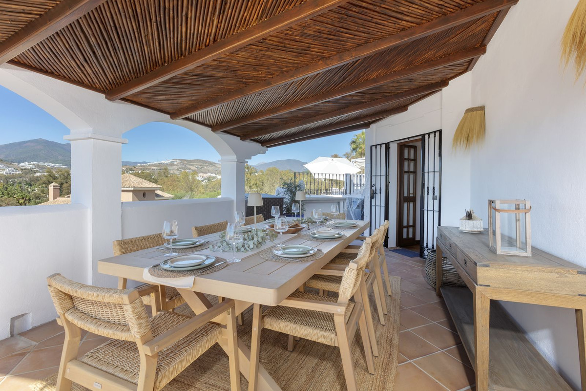 Huis te koop in Nueva Andalucía | 4 slaapkamers H5530219
