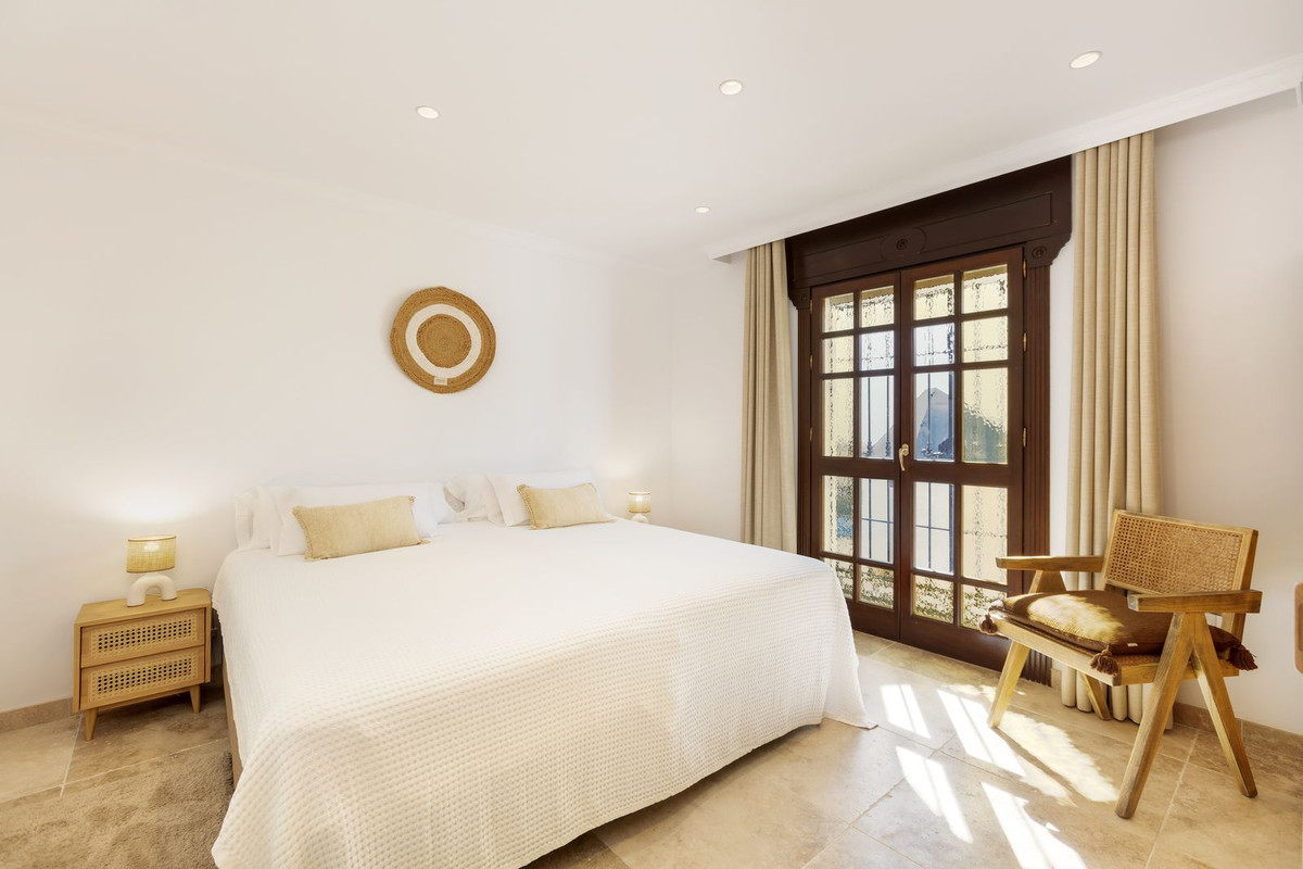 Huis te koop in Nueva Andalucía | 4 slaapkamers H5530219