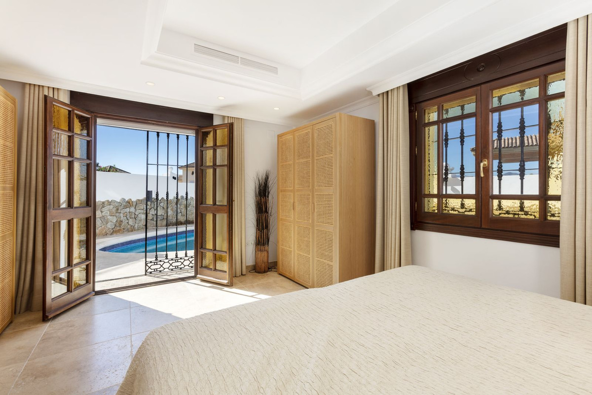 Huis te koop in Nueva Andalucía | 4 slaapkamers H5530219