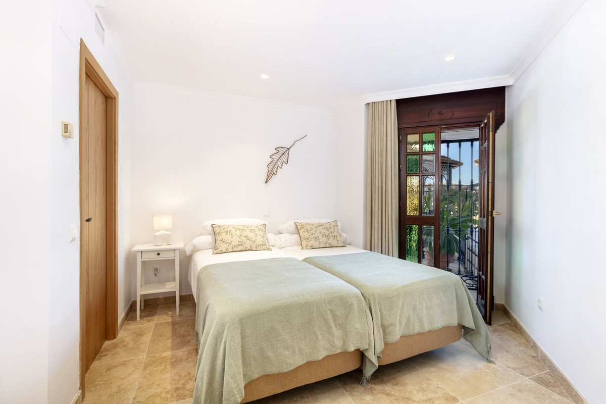 Huis te koop in Nueva Andalucía | 4 slaapkamers H5530219
