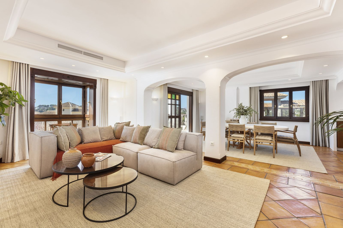 Huis te koop in Nueva Andalucía | 4 slaapkamers H5530219