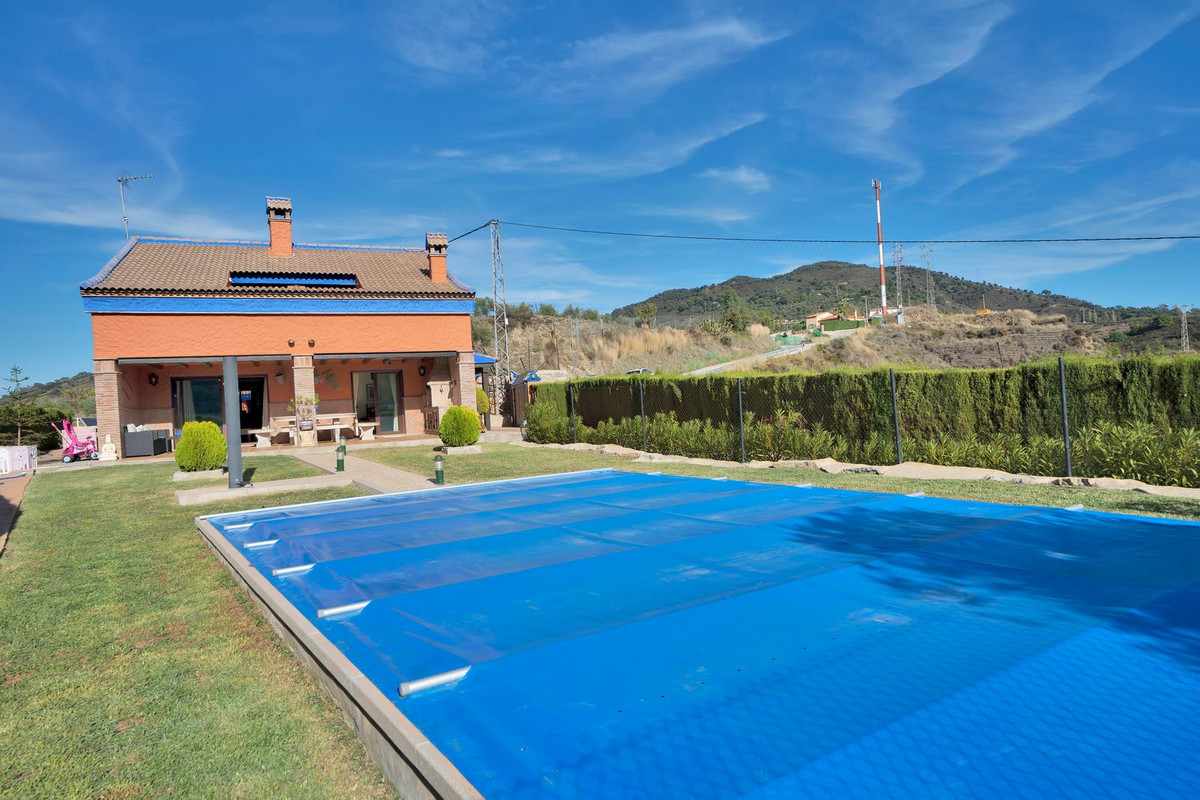 Finca - Cortijo te koop in Ojén | 4 slaapkamers H4766848