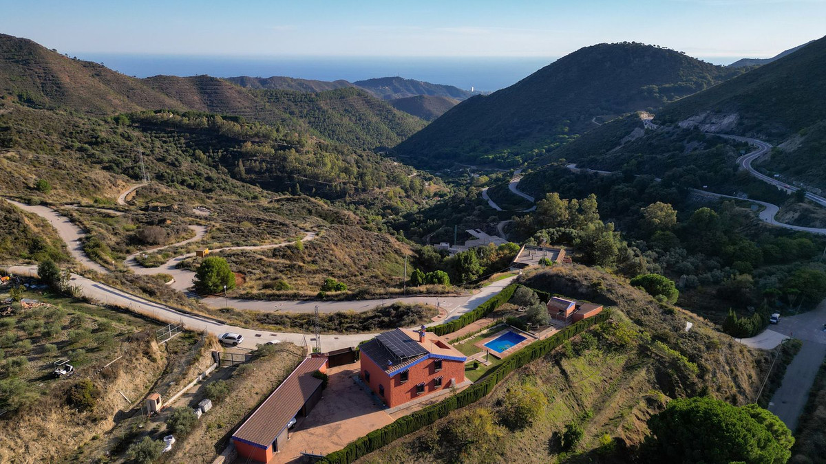 Finca - Cortijo te koop in Ojén | 4 slaapkamers H4766848