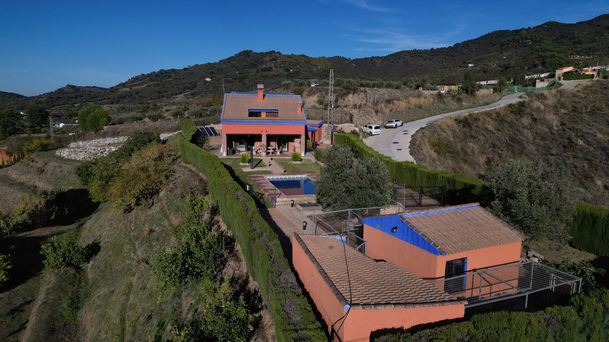 Finca - Cortijo te koop in Ojén | 4 slaapkamers H4766848