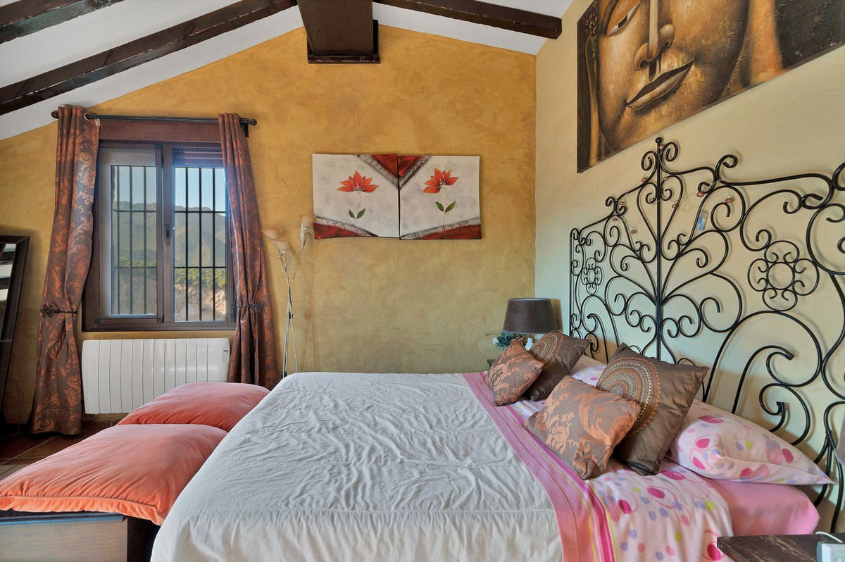 Finca - Cortijo te koop in Ojén | 4 slaapkamers H4766848