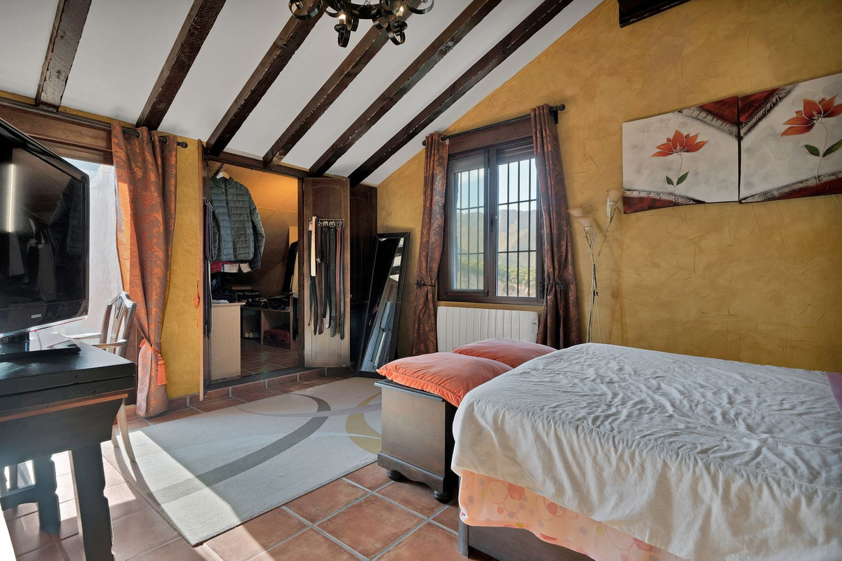 Finca - Cortijo te koop in Ojén | 4 slaapkamers H4766848