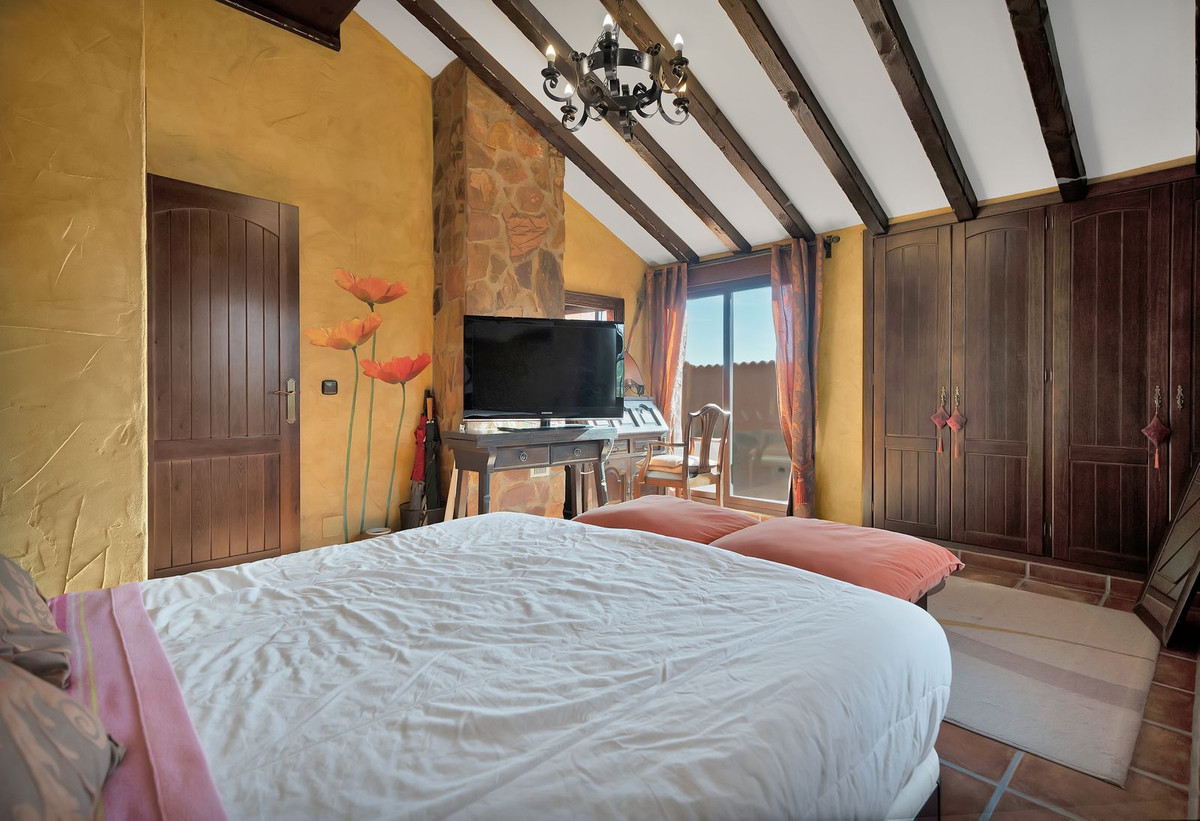 Finca - Cortijo te koop in Ojén | 4 slaapkamers H4766848
