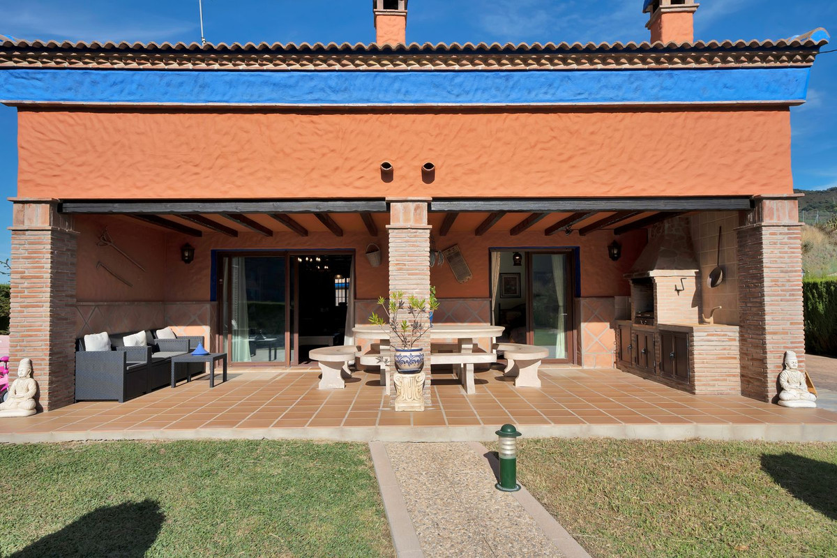 Finca - Cortijo te koop in Ojén | 4 slaapkamers H4766848