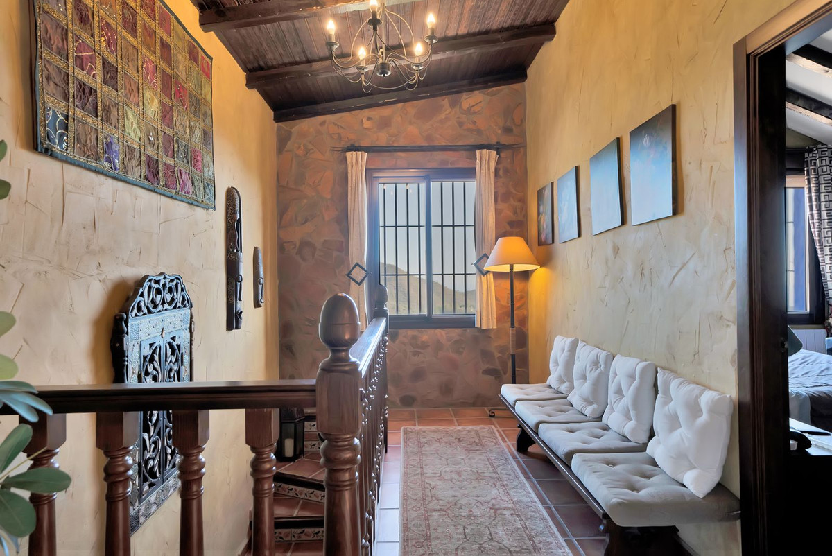 Finca - Cortijo te koop in Ojén | 4 slaapkamers H4766848