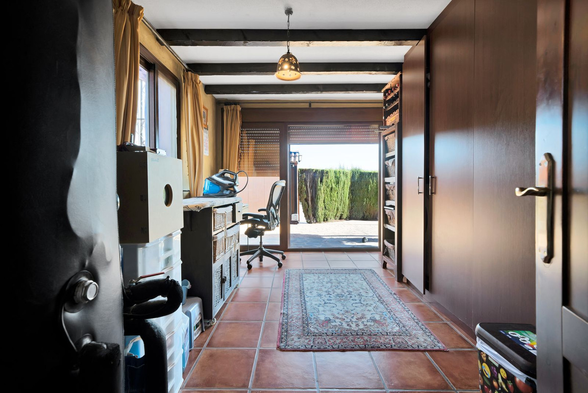 Finca - Cortijo te koop in Ojén | 4 slaapkamers H4766848