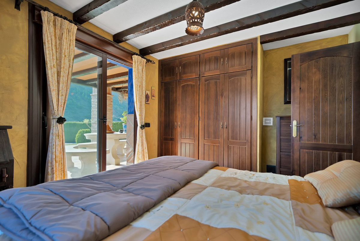 Finca - Cortijo te koop in Ojén | 4 slaapkamers H4766848