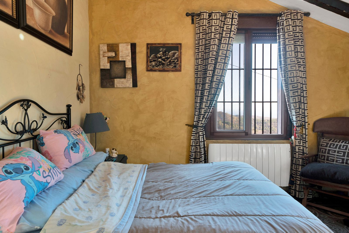 Finca - Cortijo te koop in Ojén | 4 slaapkamers H4766848