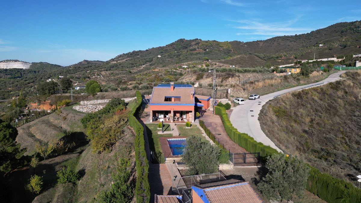 Finca - Cortijo te koop in Ojén | 4 slaapkamers H4766848