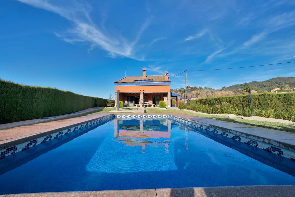 Finca - Cortijo te koop in Ojén | 4 slaapkamers H4766848