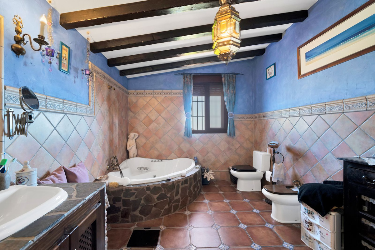 Finca - Cortijo te koop in Ojén | 4 slaapkamers H4766848