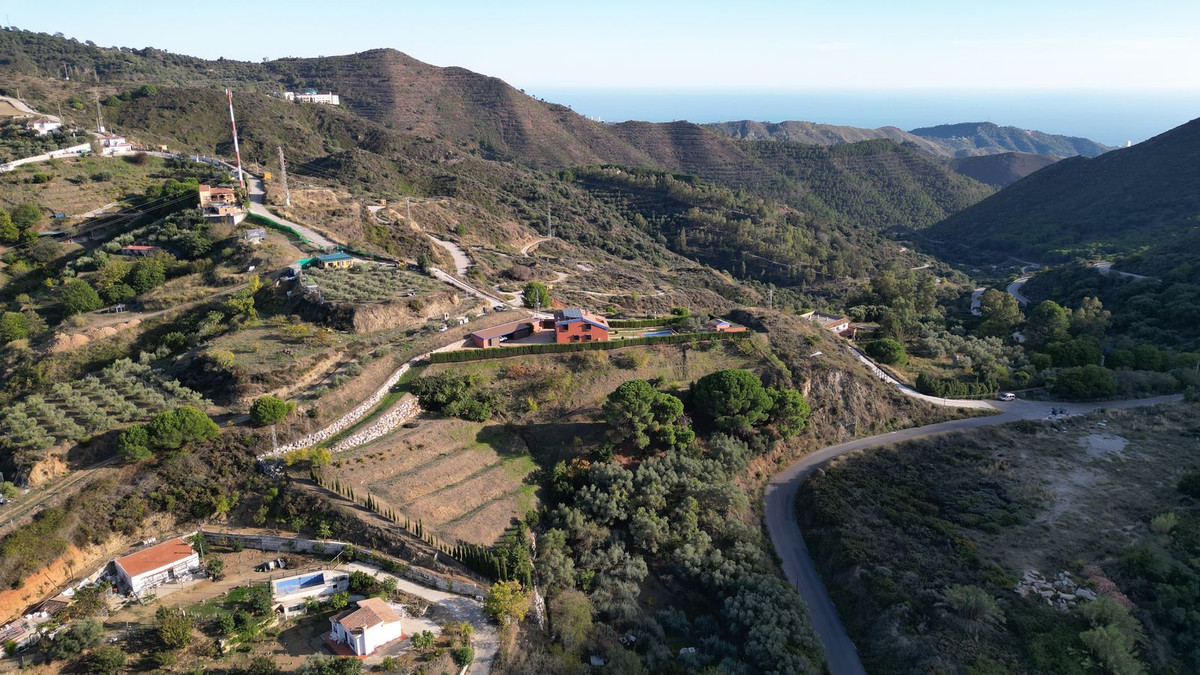 Finca - Cortijo te koop in Ojén | 4 slaapkamers H4766848
