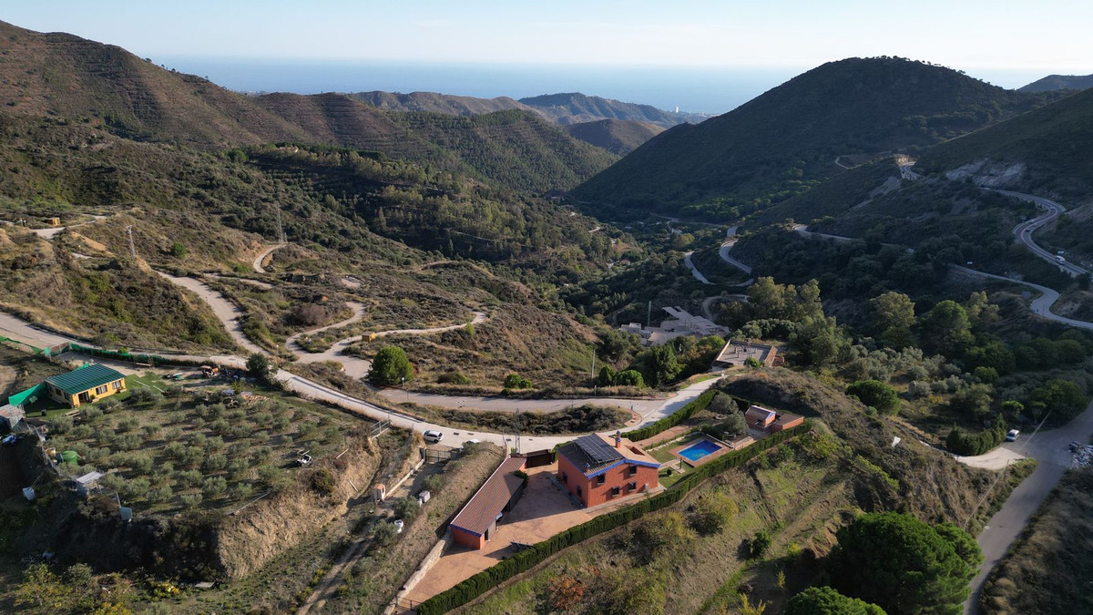 Finca - Cortijo te koop in Ojén | 4 slaapkamers H4766848