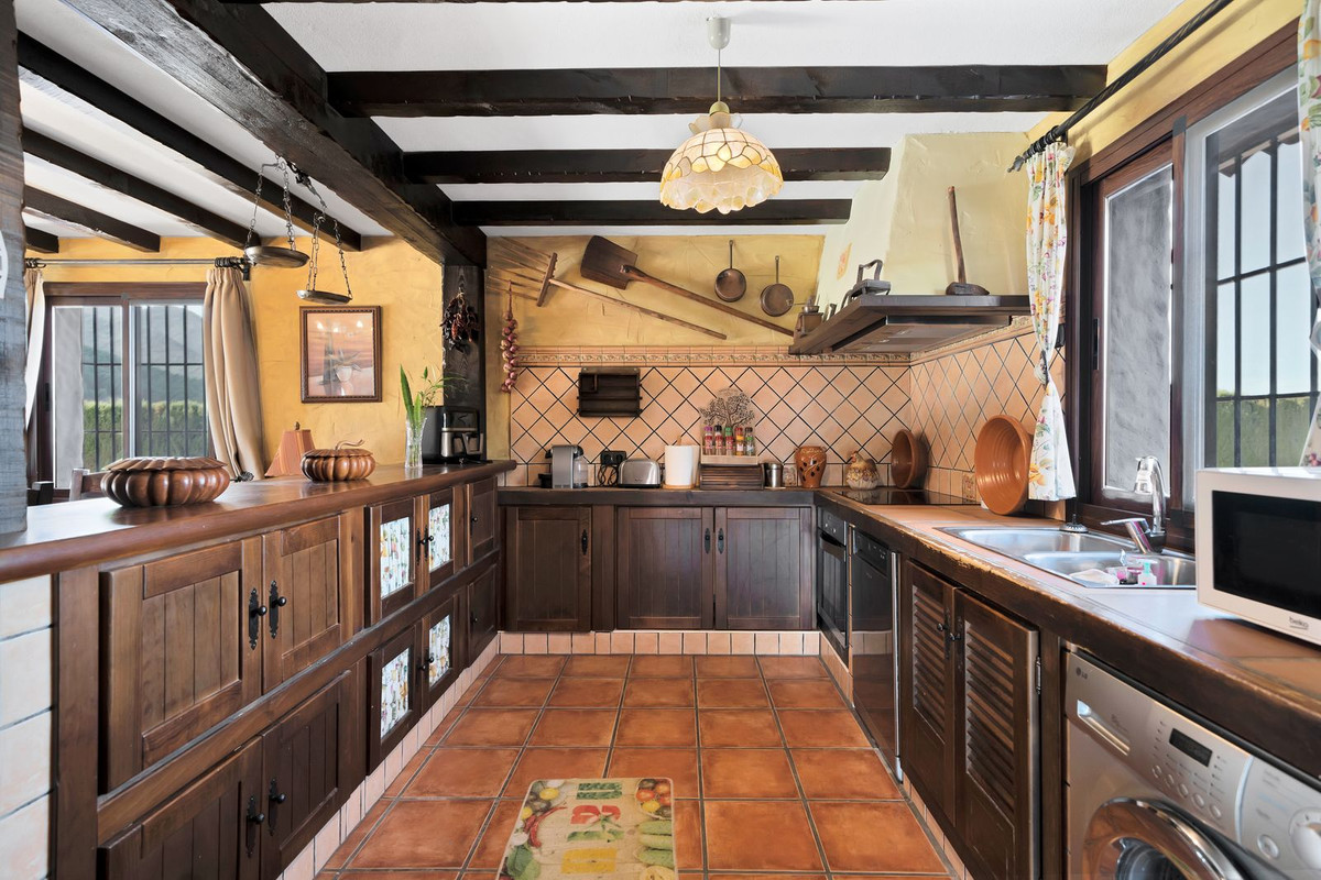 Finca - Cortijo te koop in Ojén | 4 slaapkamers H4766848