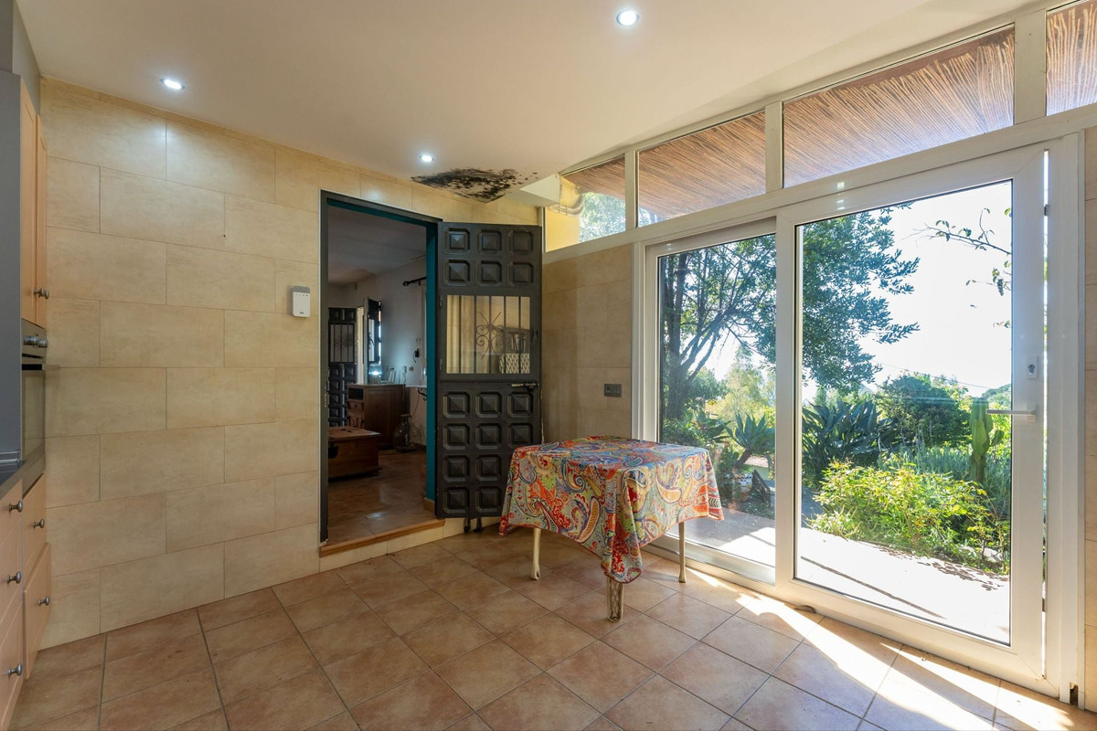 Finca - Cortijo te koop in Ojén | 2 slaapkamers H5351083