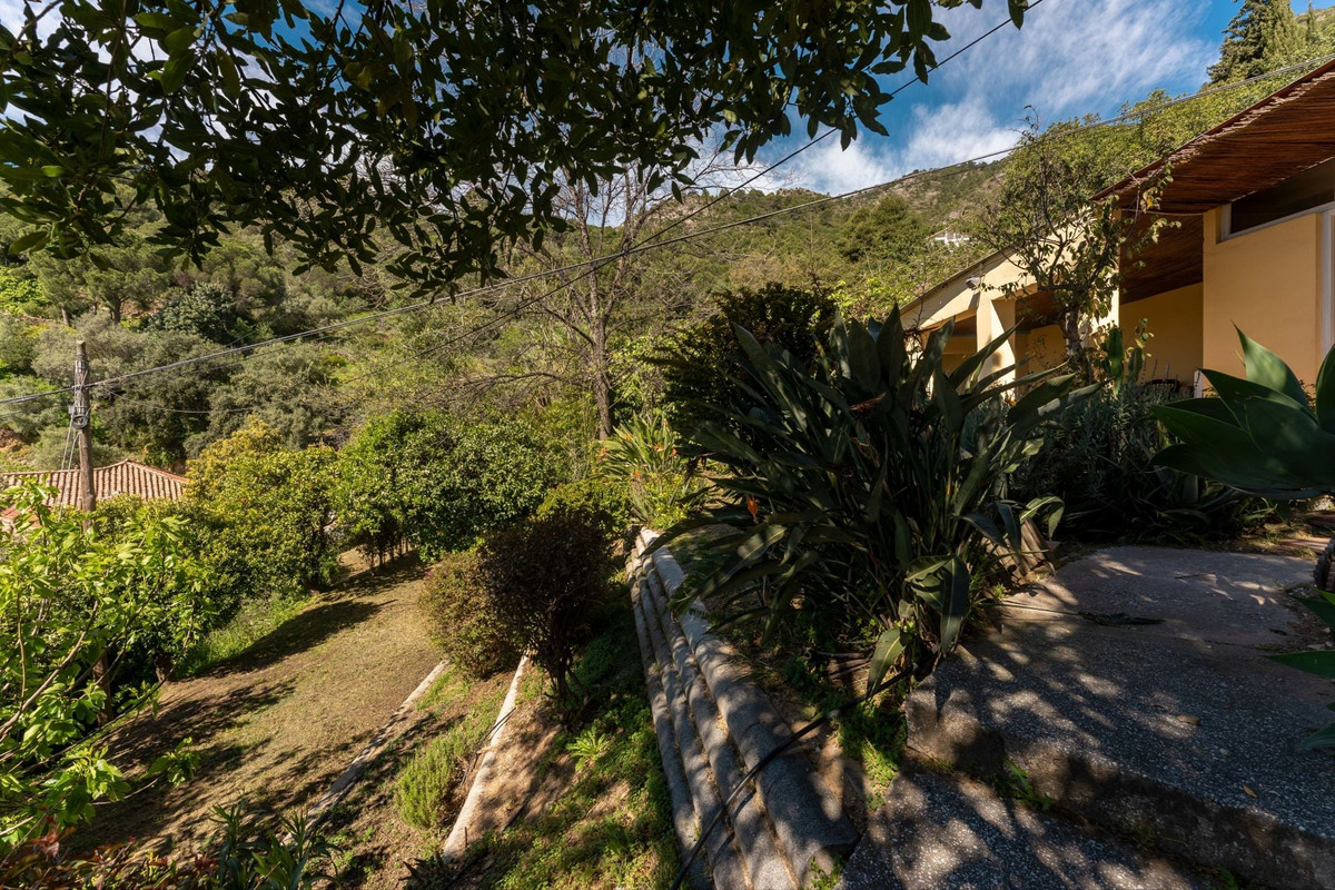 Finca - Cortijo te koop in Ojén | 2 slaapkamers H5351083