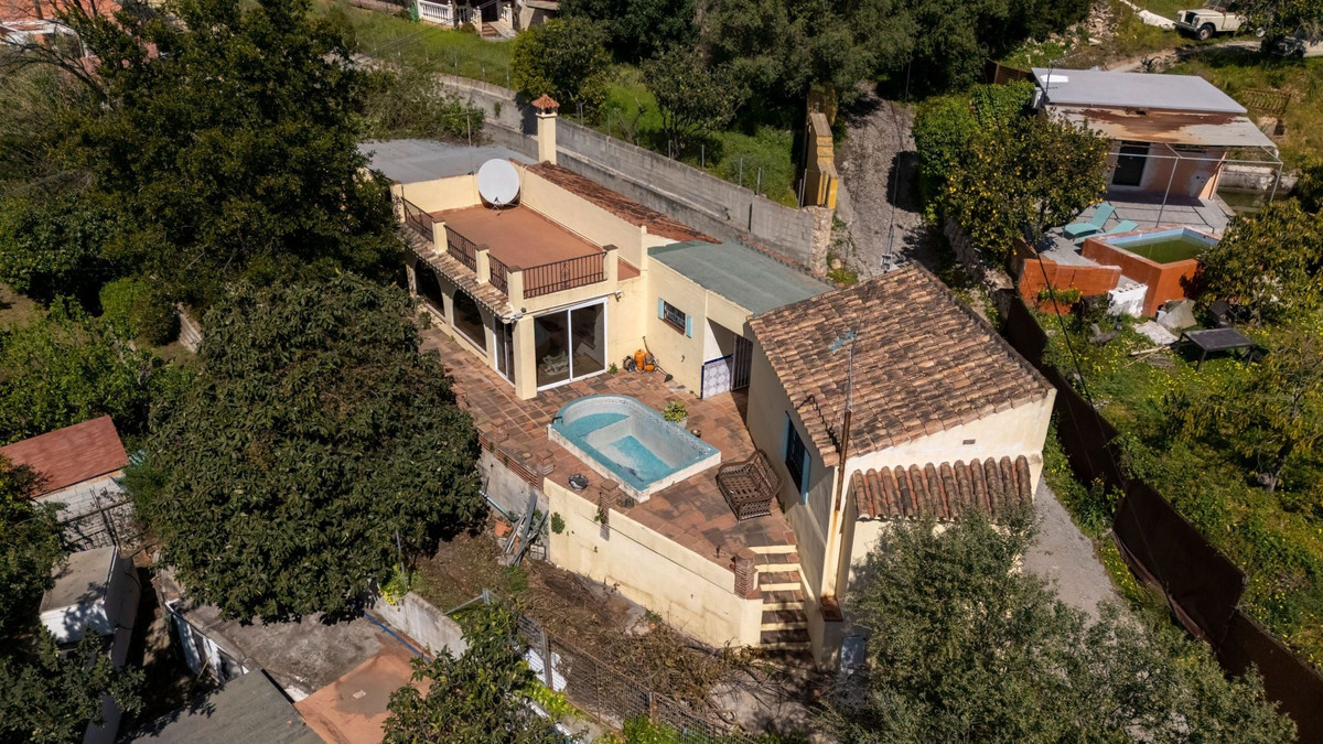 Finca - Cortijo te koop in Ojén | 2 slaapkamers H5351083