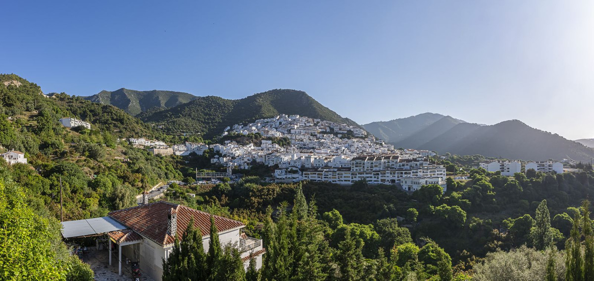Finca - Cortijo te koop in Ojén | 2 slaapkamers H5394229