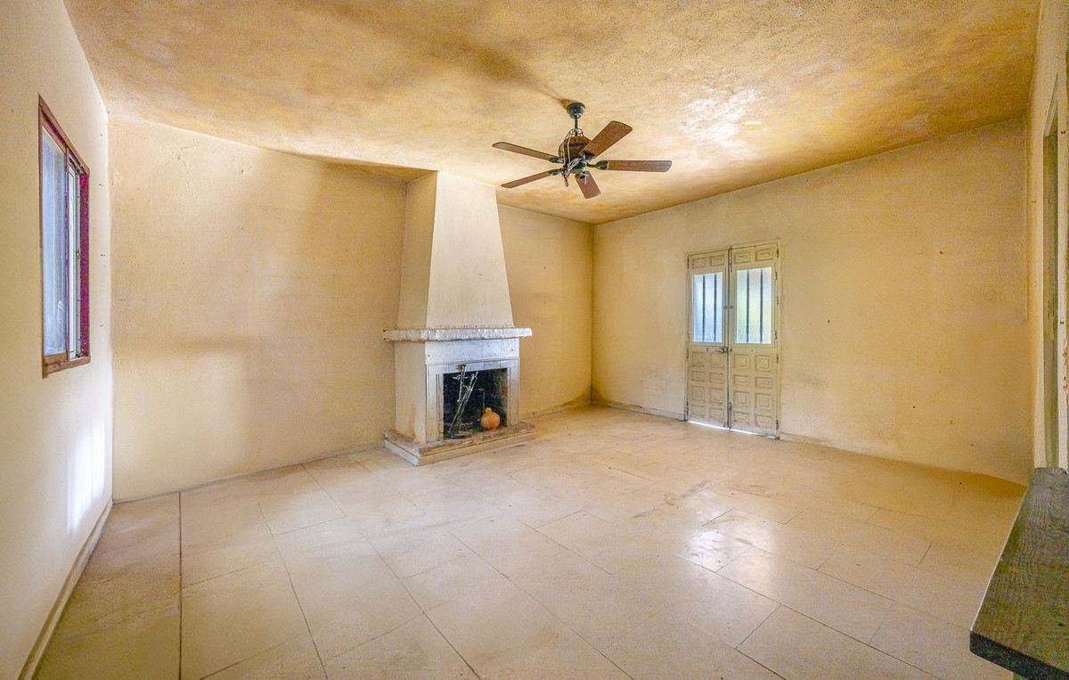 Finca - Cortijo te koop in Ojén | 2 slaapkamers H5394229