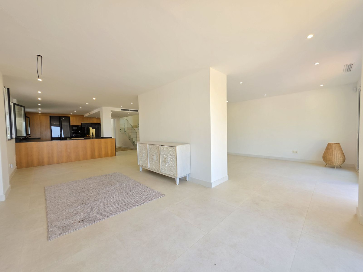 Vrijstaande Villa te koop in Ojén | 5 slaapkamers H5464639