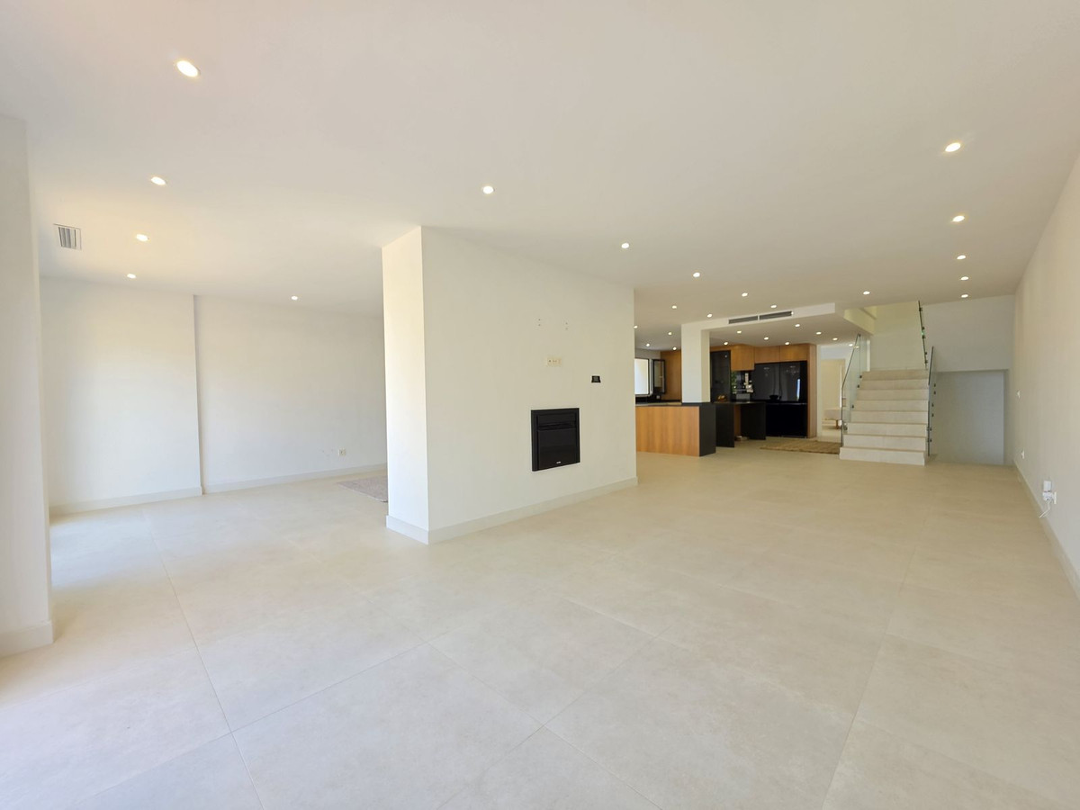 Vrijstaande Villa te koop in Ojén | 5 slaapkamers H5464639