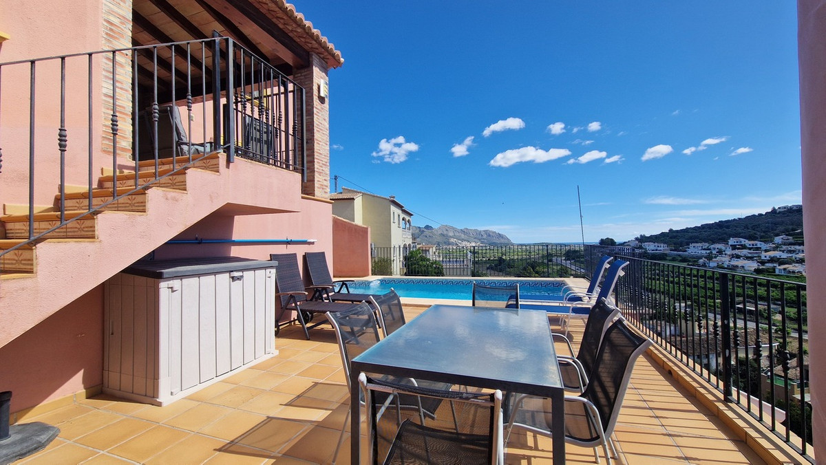 Vrijstaande Villa te koop in Orba | 5 slaapkamers H5063545