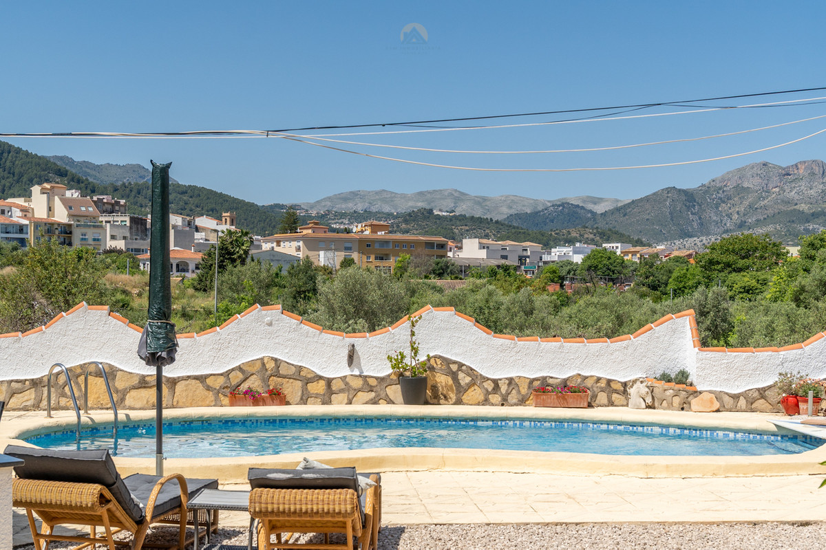 Property main view 33