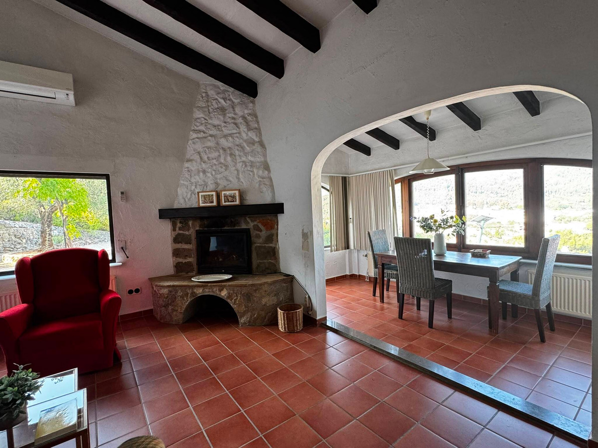 Vrijstaande Villa te koop in Orba | 2 slaapkamers H5473024