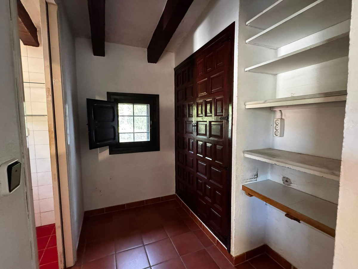 Vrijstaande Villa te koop in Orba | 2 slaapkamers H5473024