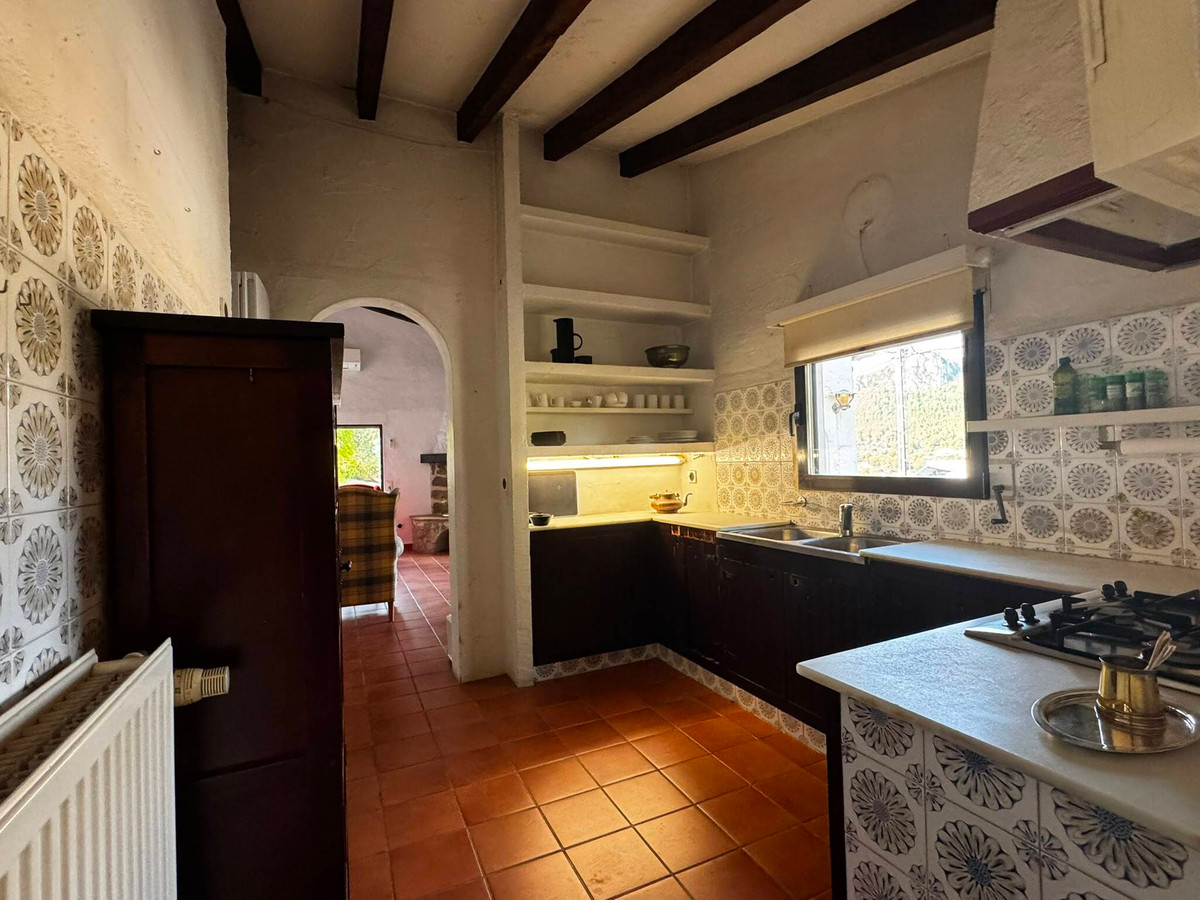 Vrijstaande Villa te koop in Orba | 2 slaapkamers H5473024